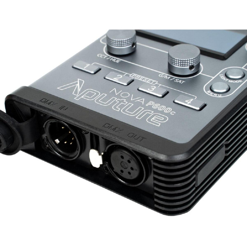 Aputure Nova P600C Kit - Panneau + Valise