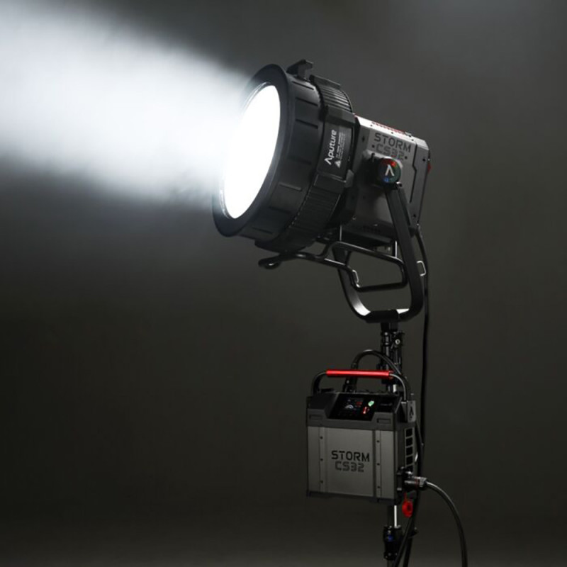 Aputure Projecteur LED Storm CS32 avec Réflecteur - Aputure - Prophot