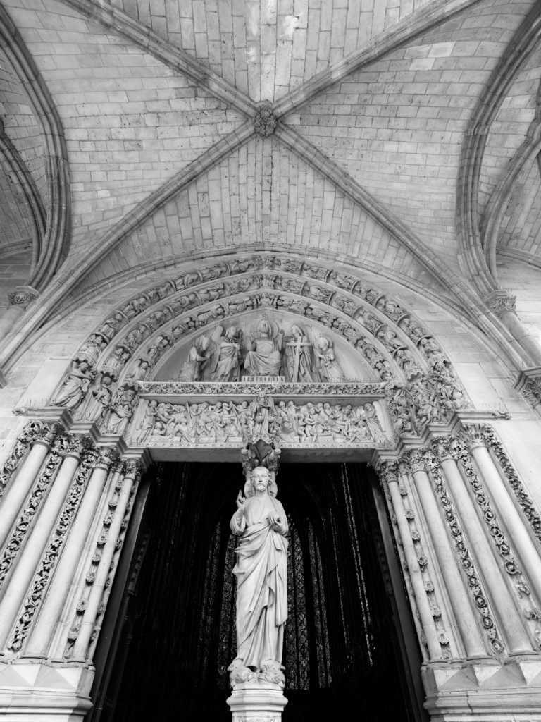 Architecture extérieure de la Sainte-Chapelle par Romaric Pech