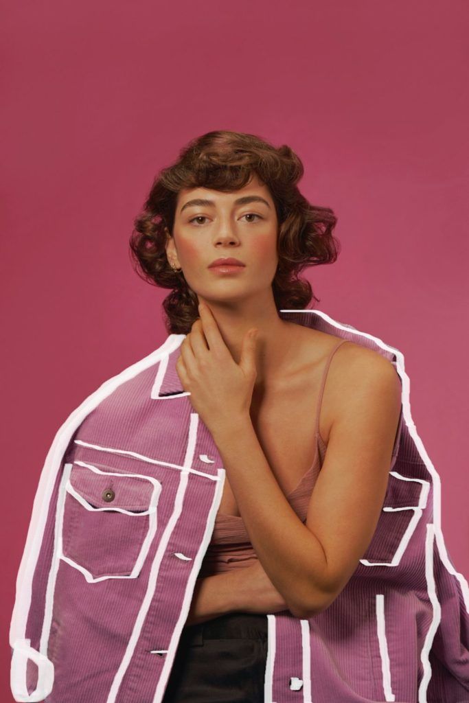 Portrait féminin doux et expressif réalisé par Pauline Darley